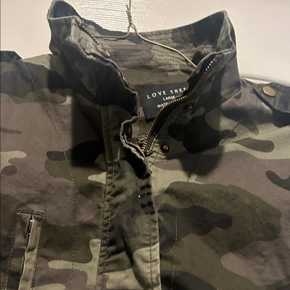 Love Tree Women's Camouflage Jacket - Picture 4 of 9
